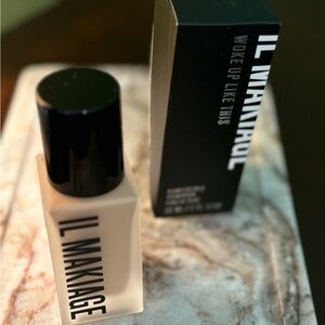 IL MAKIAGE Woke Up Like This Foundation 035